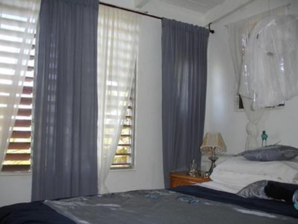 Attractive 2-Bed Apartment Stunning Sea View Dickenson Bay Exteriér fotografie